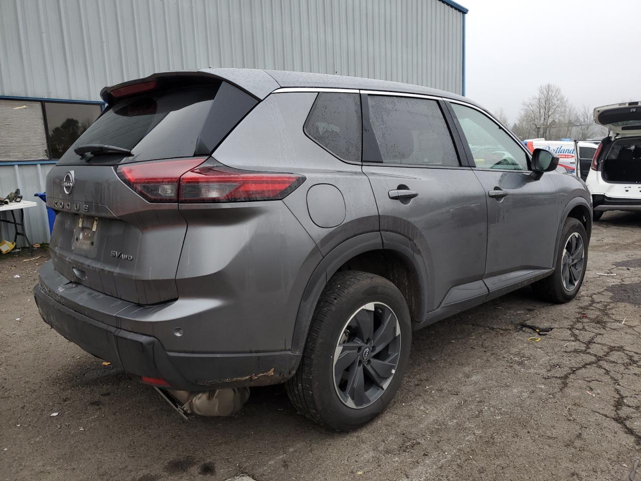 2024 Nissan Rogue - Image 3