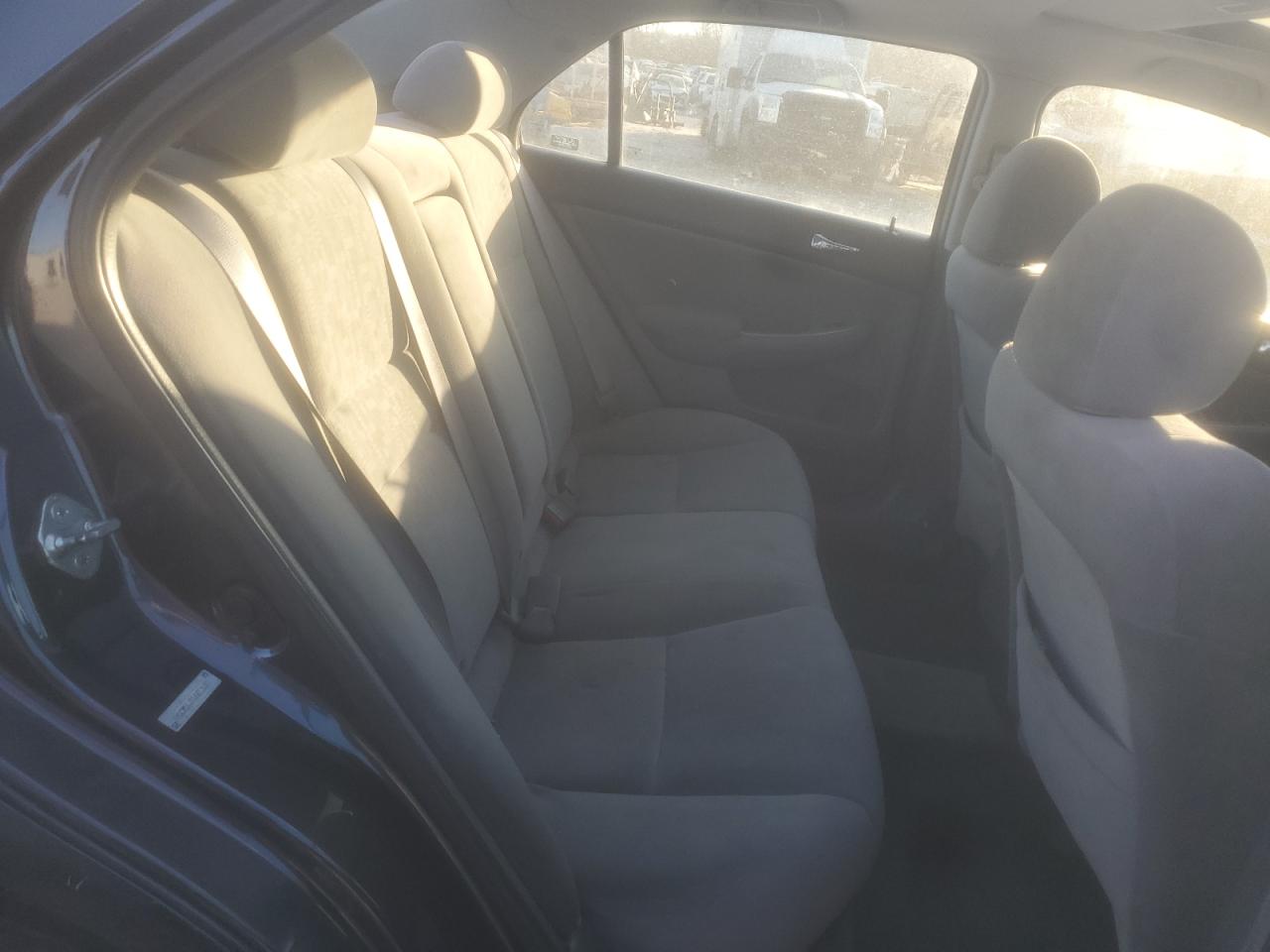 2005 Honda Accord - Image 11