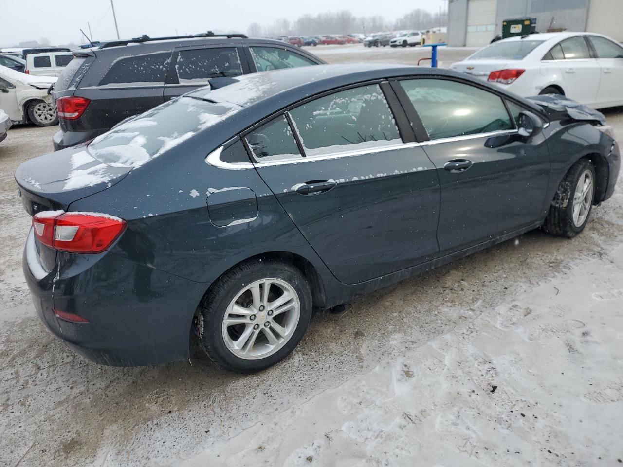 2017 Chevrolet Cruze - Image 3