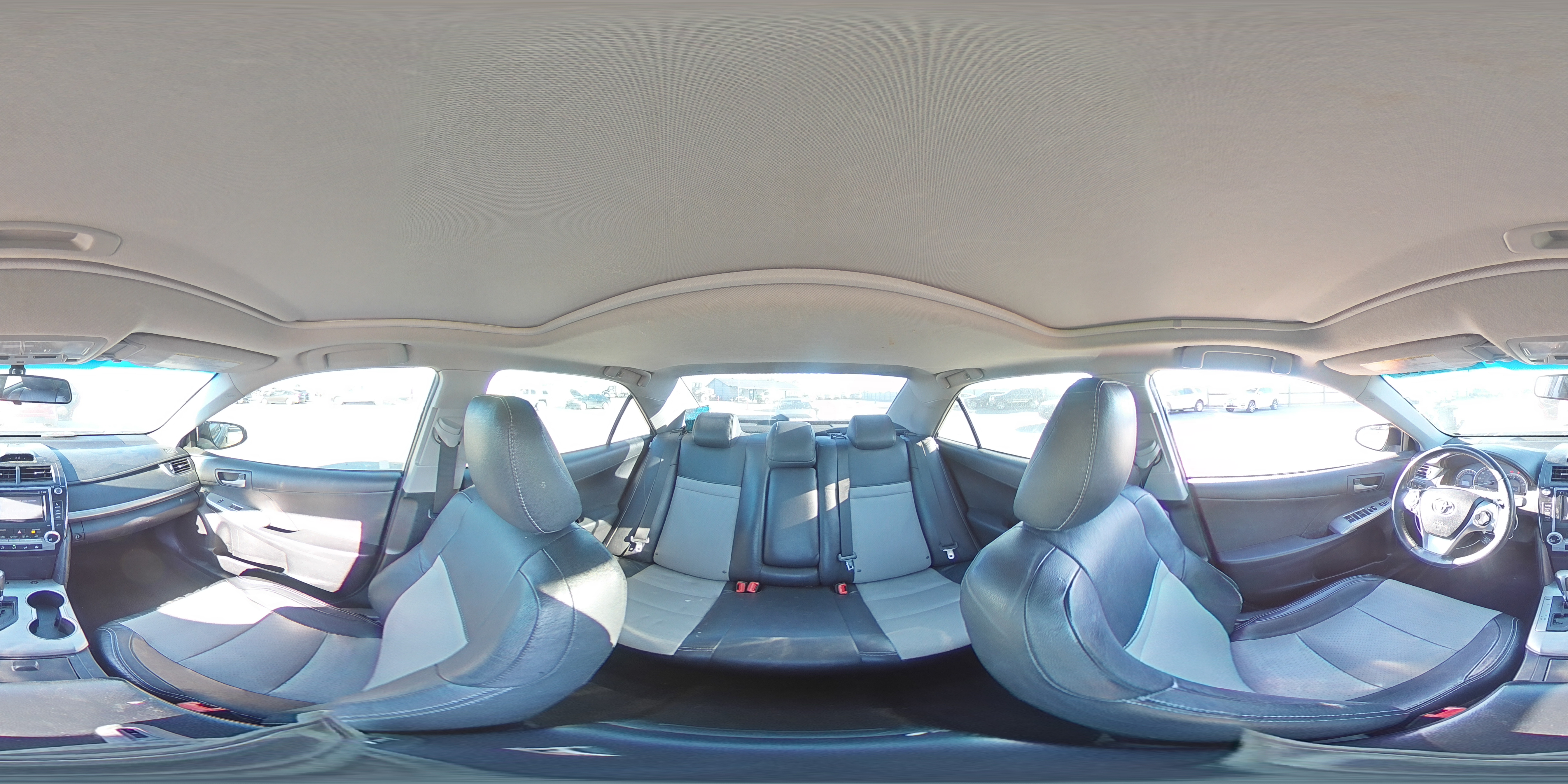 2012 Toyota Camry - Image 13