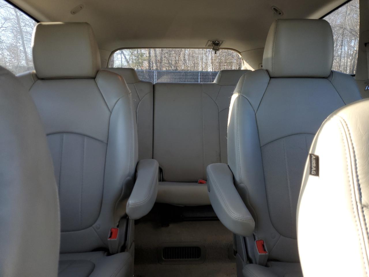 2015 Buick Enclave - Image 10