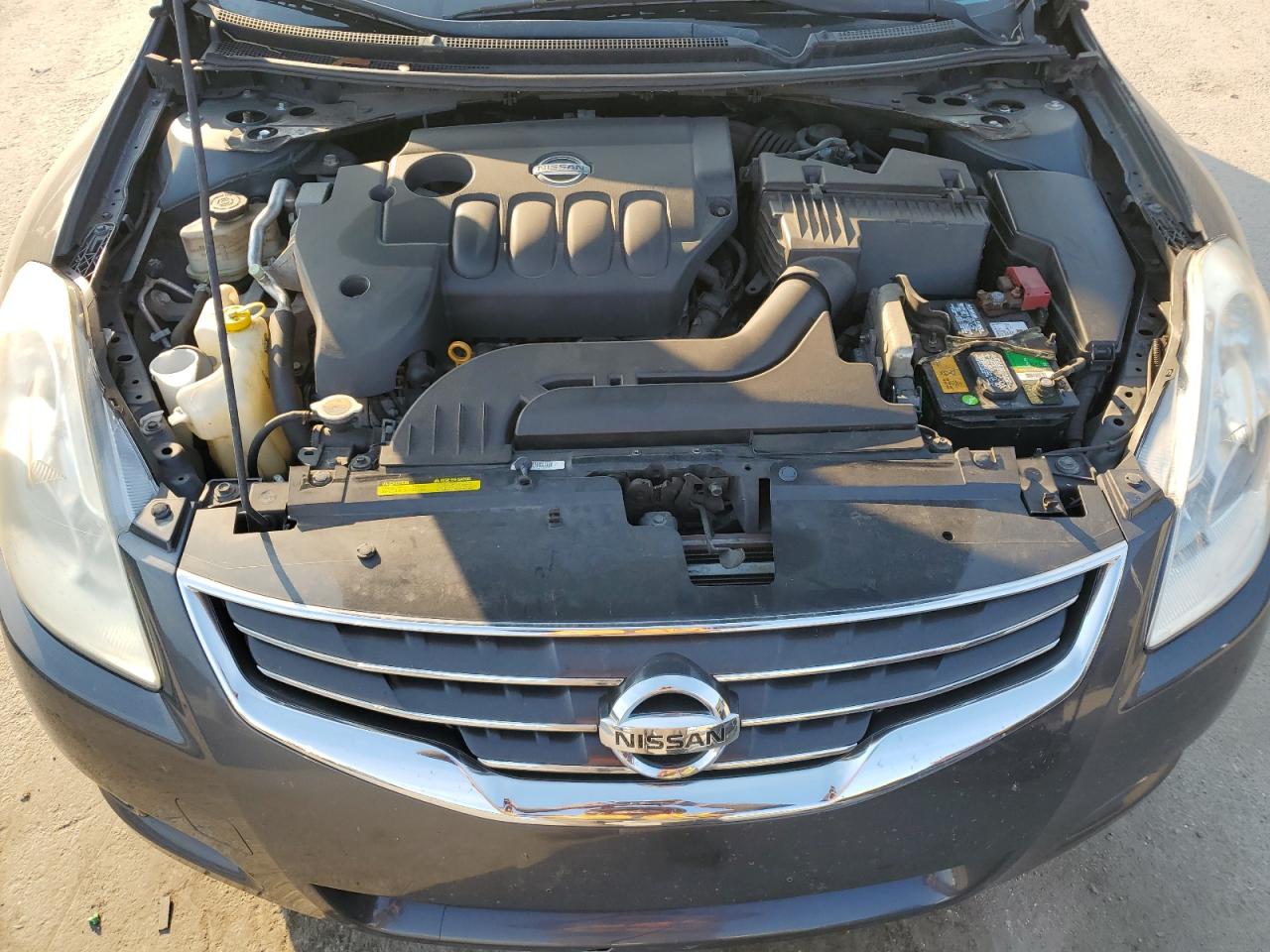 2011 Nissan Altima - Image 11