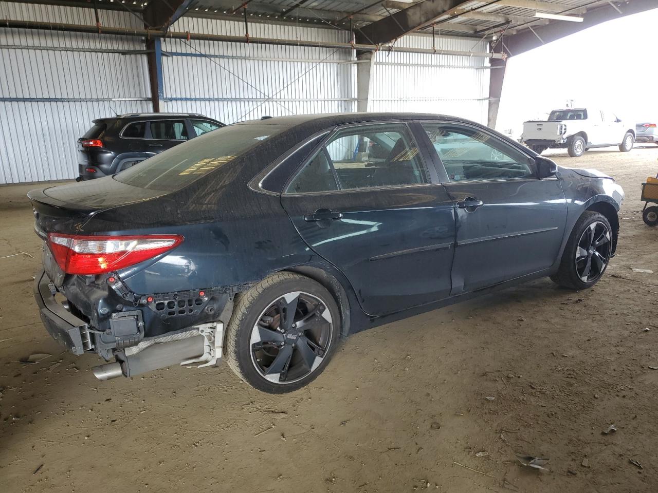 2015 Toyota Camry - Image 3