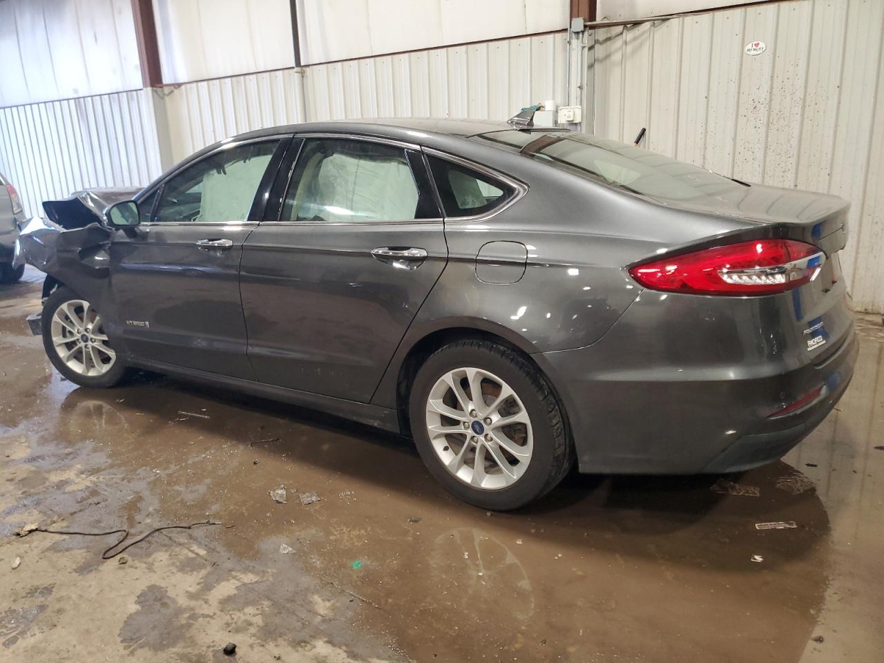 2019 Ford Fusion - Image 2
