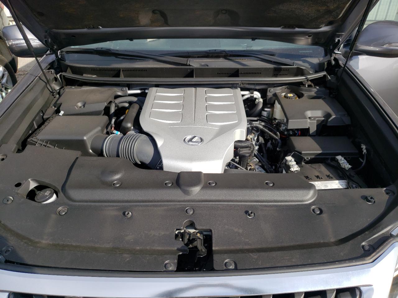 2023 Lexus GX - Image 12