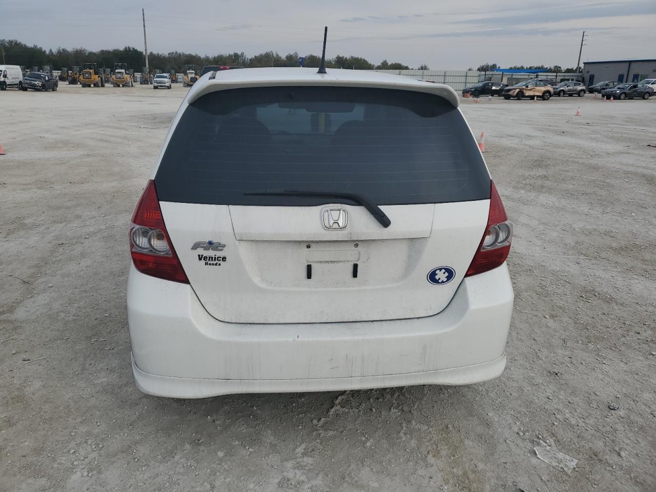 2007 Honda Fit - Image 6