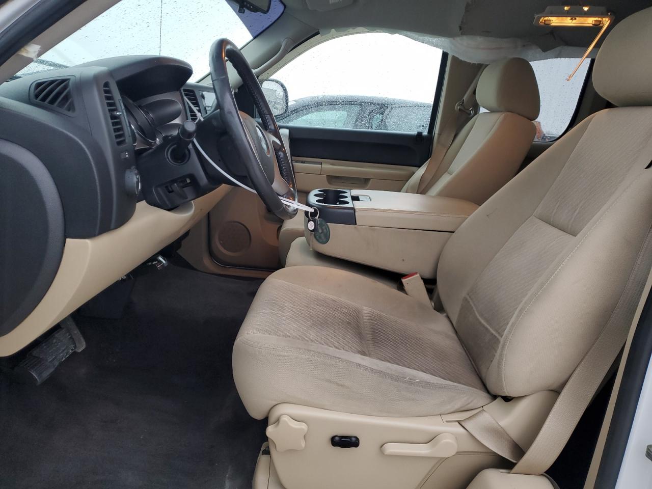 2011 Chevrolet Silverado - Image 7