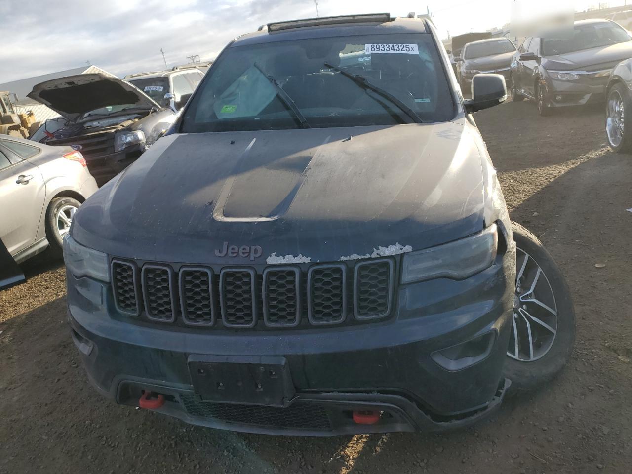 2017 Jeep Grand Cherokee - Image 5