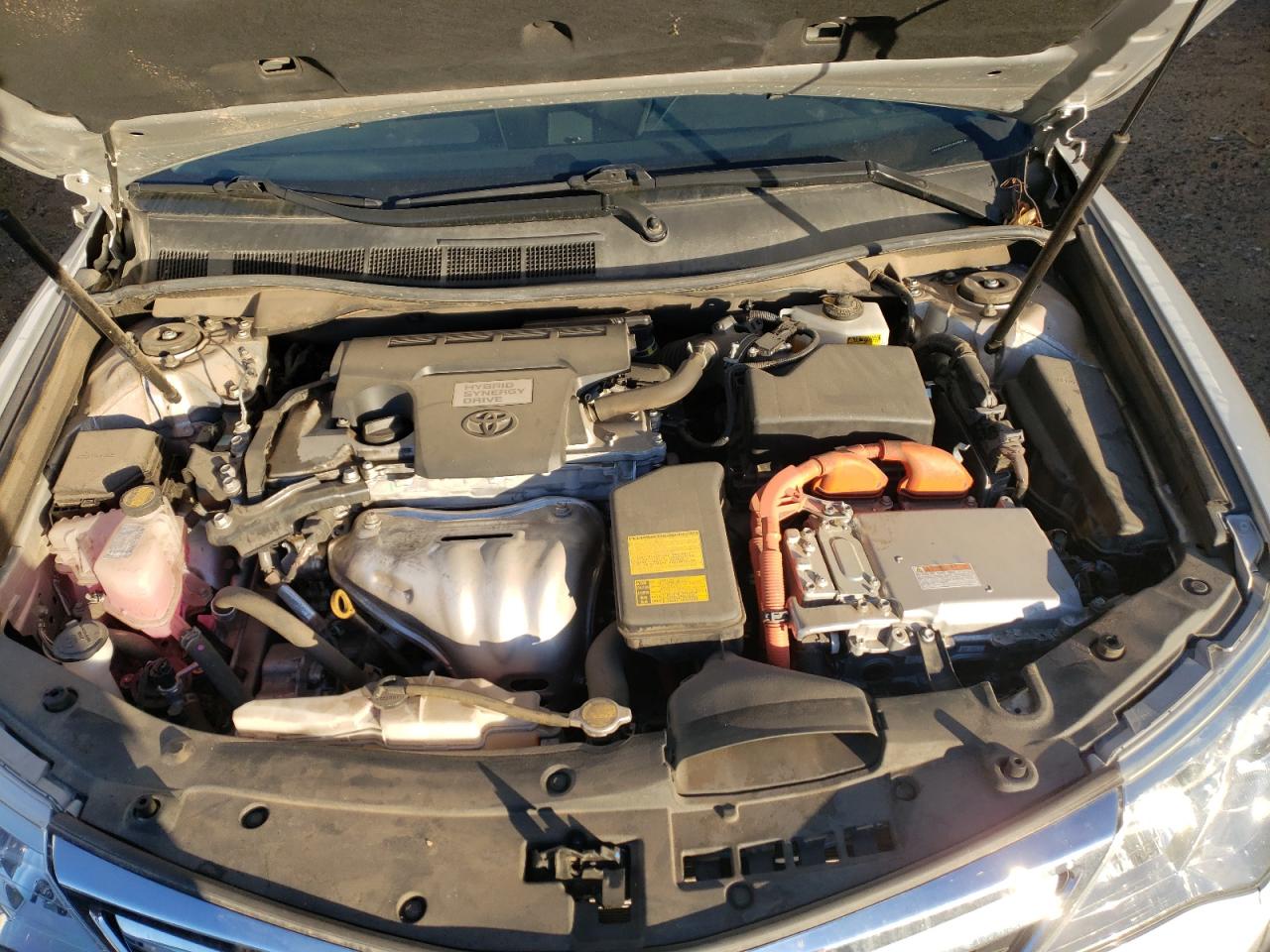 2014 Toyota Camry - Image 11