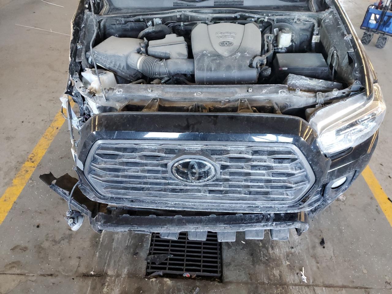 2022 Toyota Tacoma - Image 13