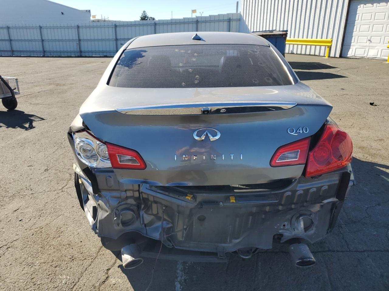 2015 Infiniti Q40 - Image 6