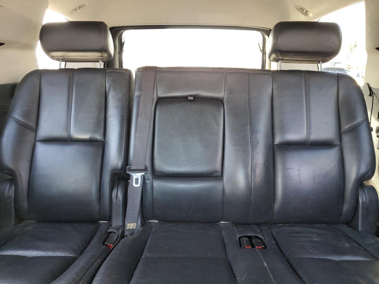 2007 GMC Yukon - Image 10