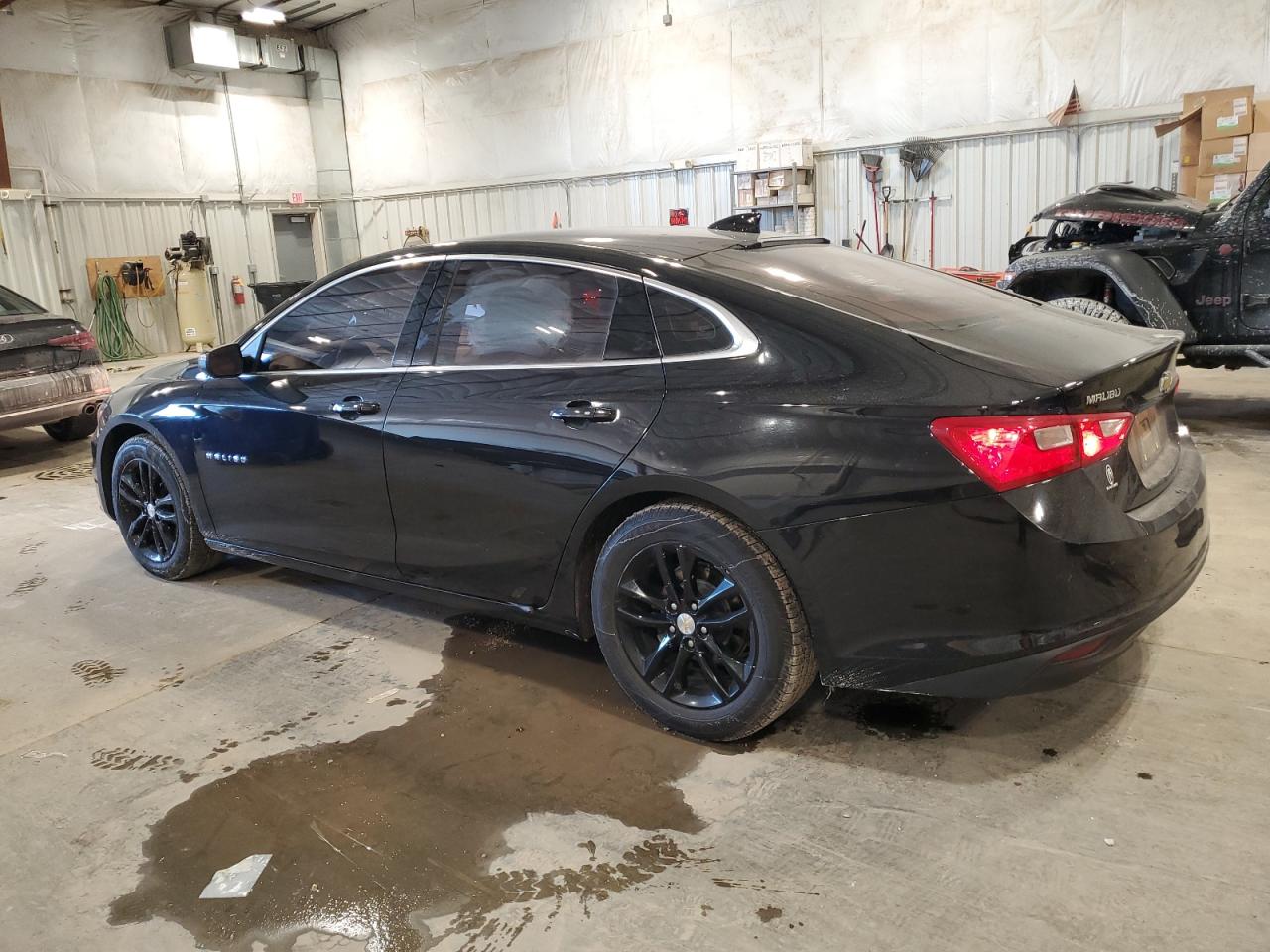 2018 Chevrolet Malibu - Image 2