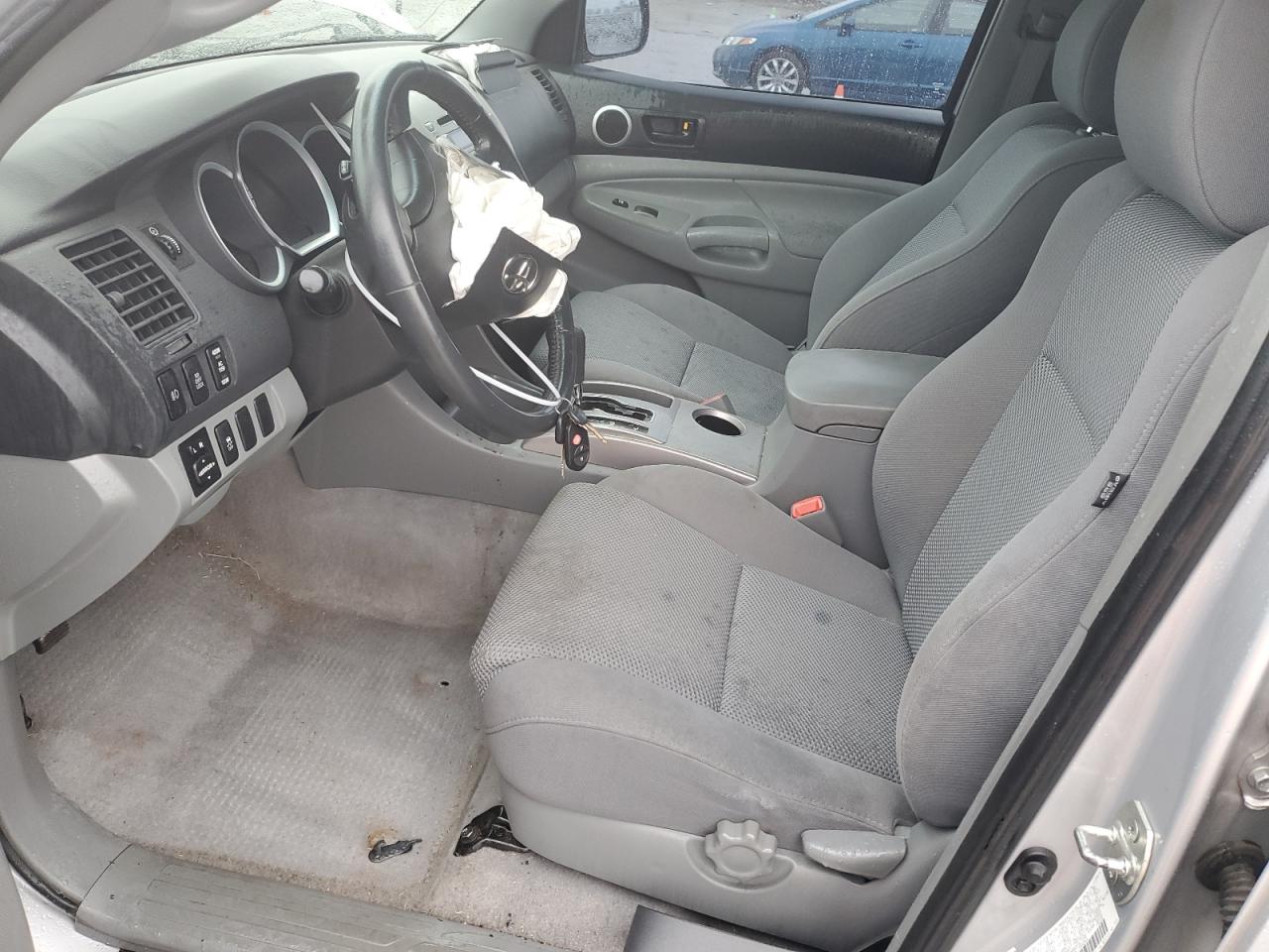 2011 Toyota Tacoma - Image 7