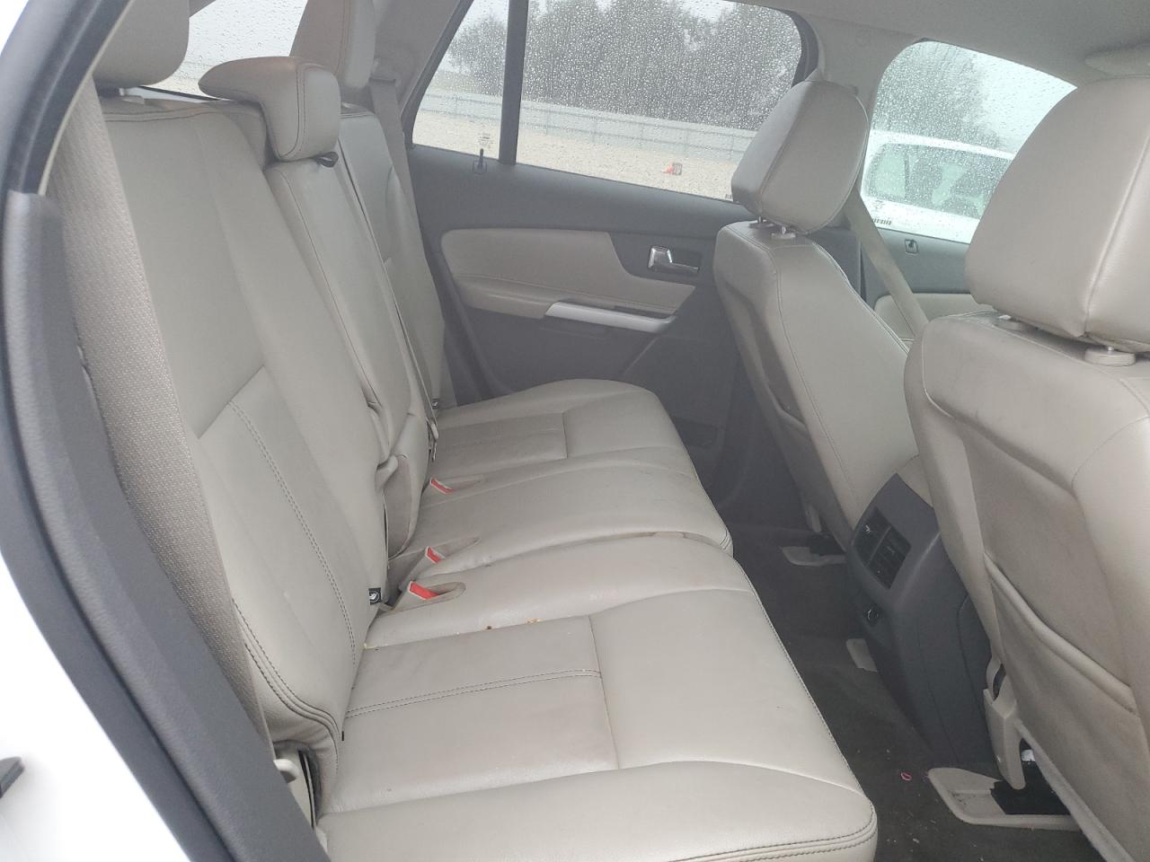 2014 Ford Edge - Image 11