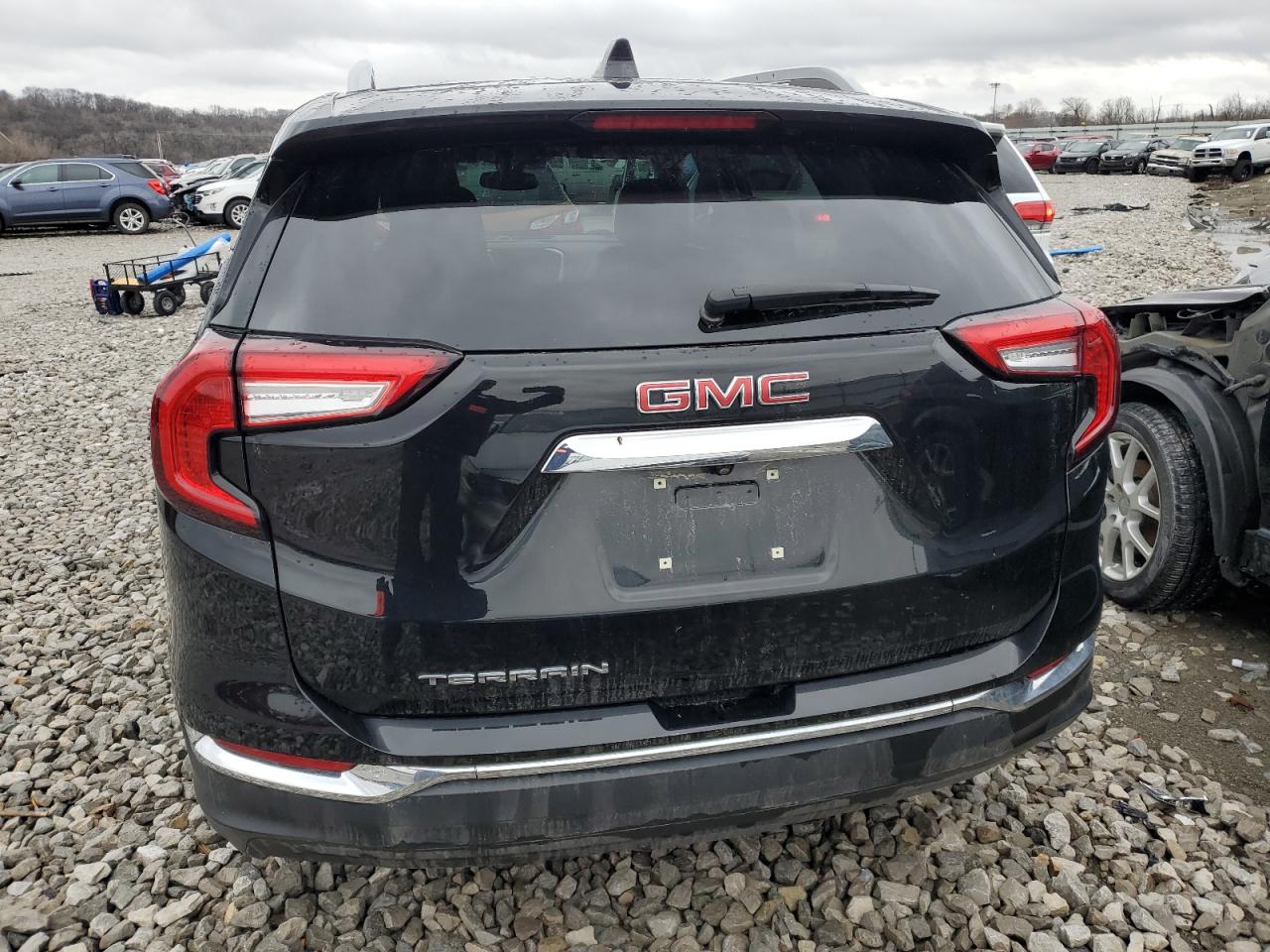 2022 GMC Terrain - Image 6