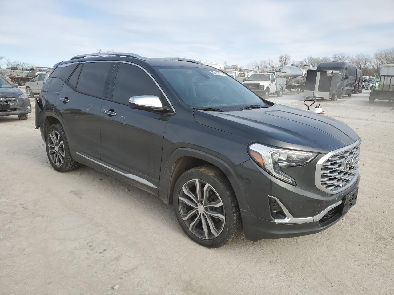 2018 GMC Terrain - Image 4