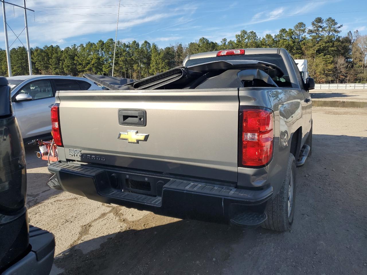 2017 Chevrolet Silverado - Image 6