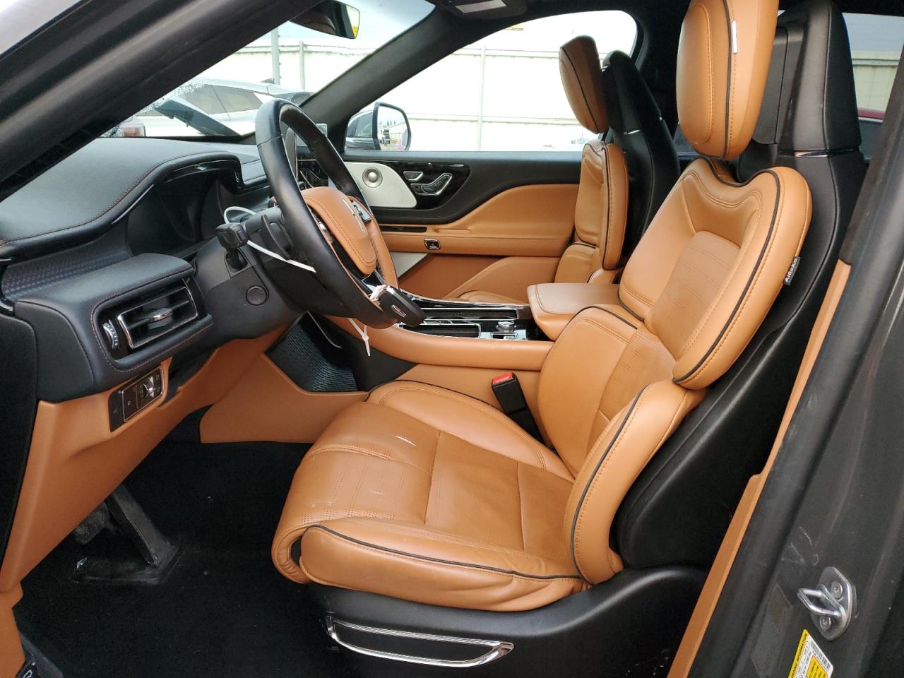 2020 Lincoln Aviator - Image 7