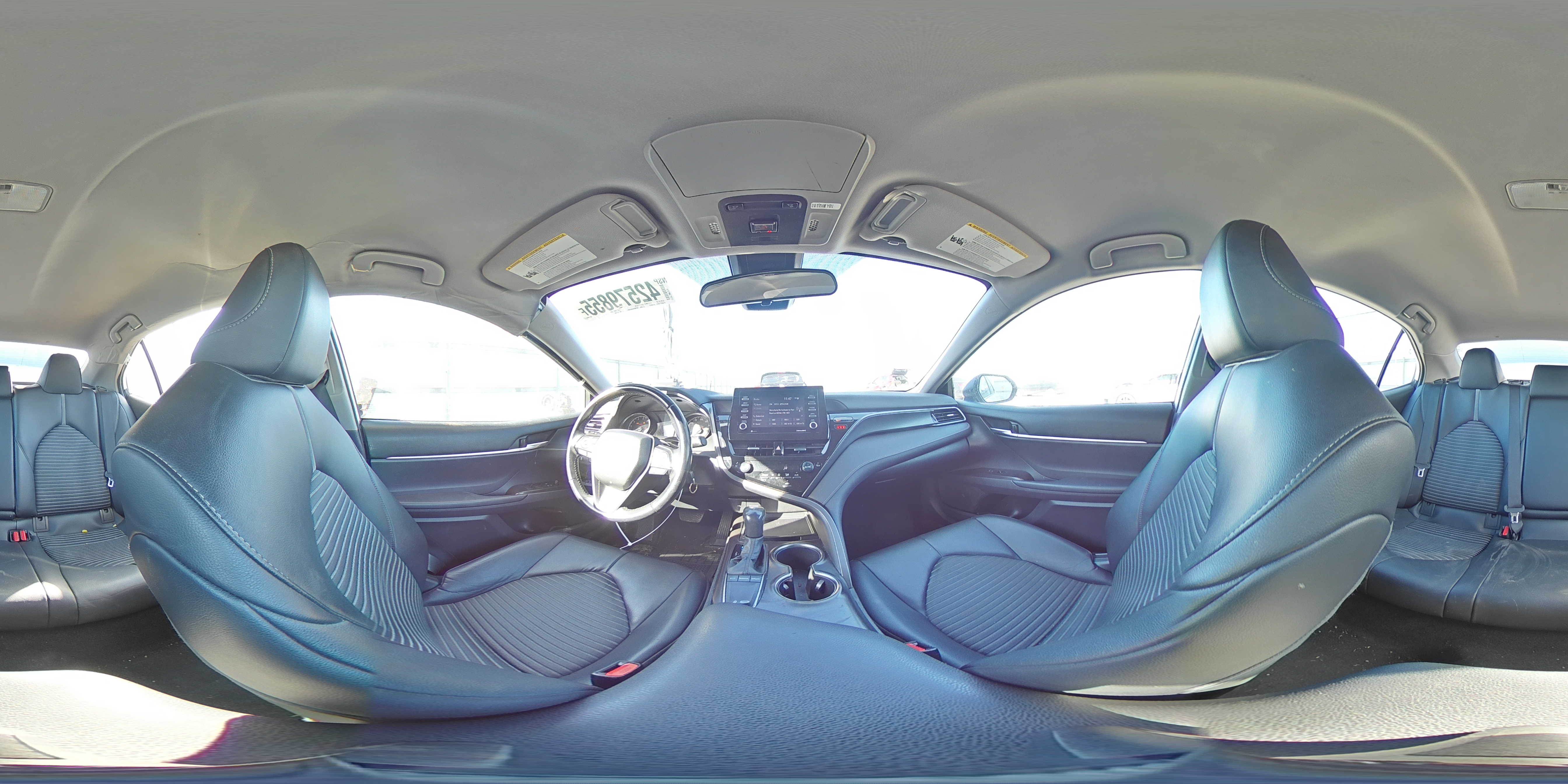 2022 Toyota Camry - Image 13