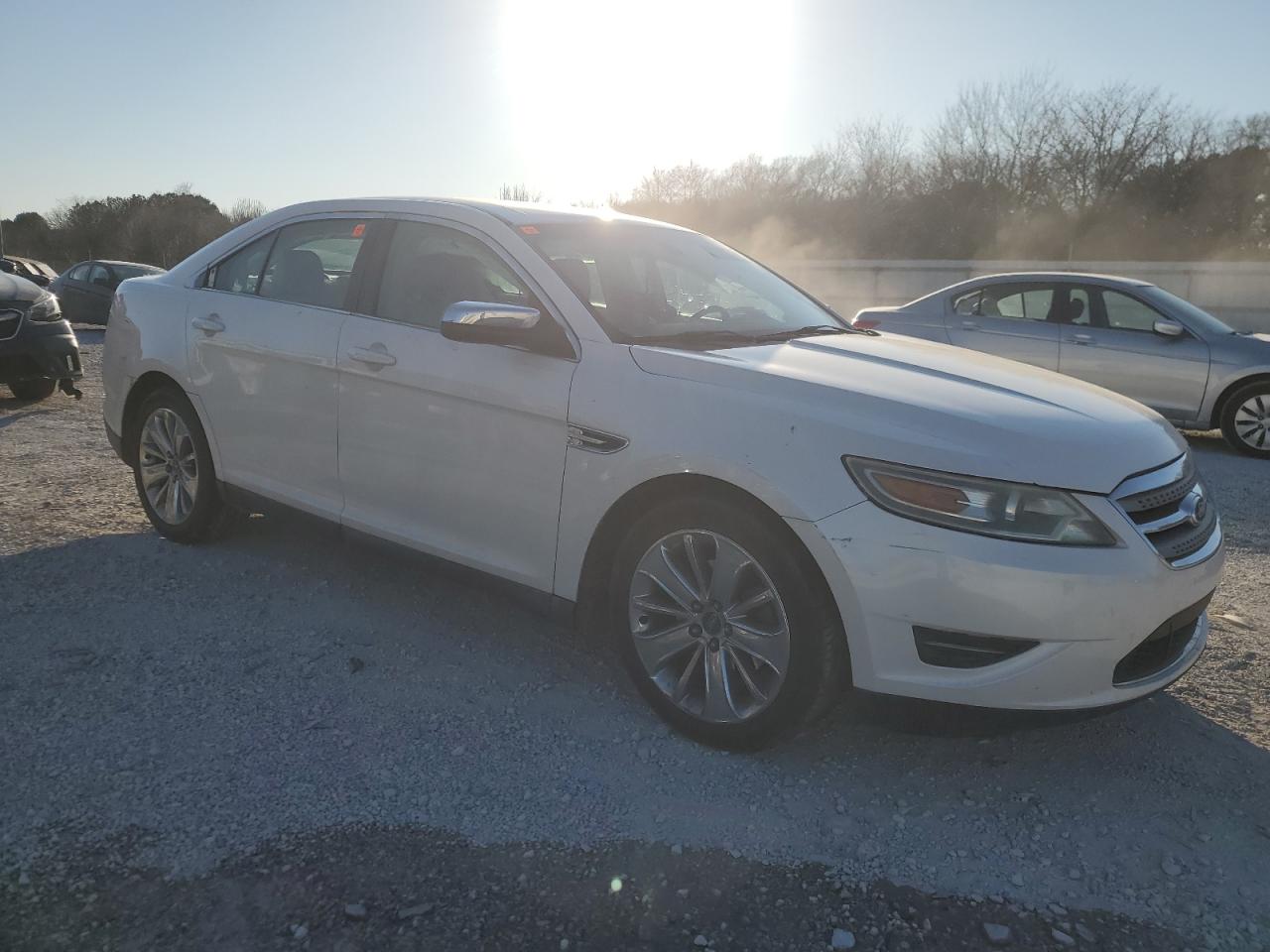2011 Ford Taurus - Image 4