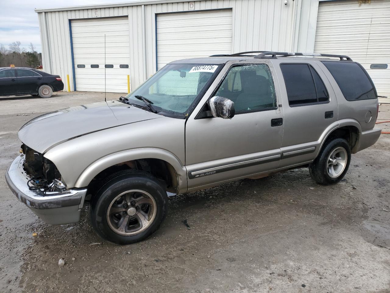 2001 Chevrolet Blazer - Image 1