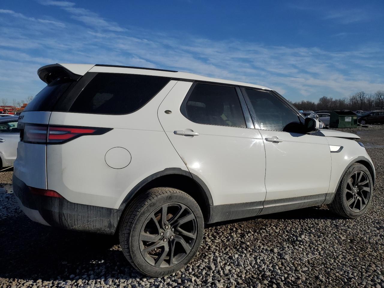 2018 Land Rover Discovery - Image 3