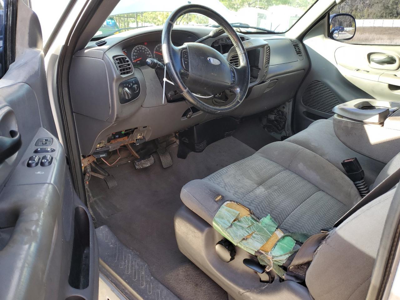 2002 Ford F-150 - Image 8