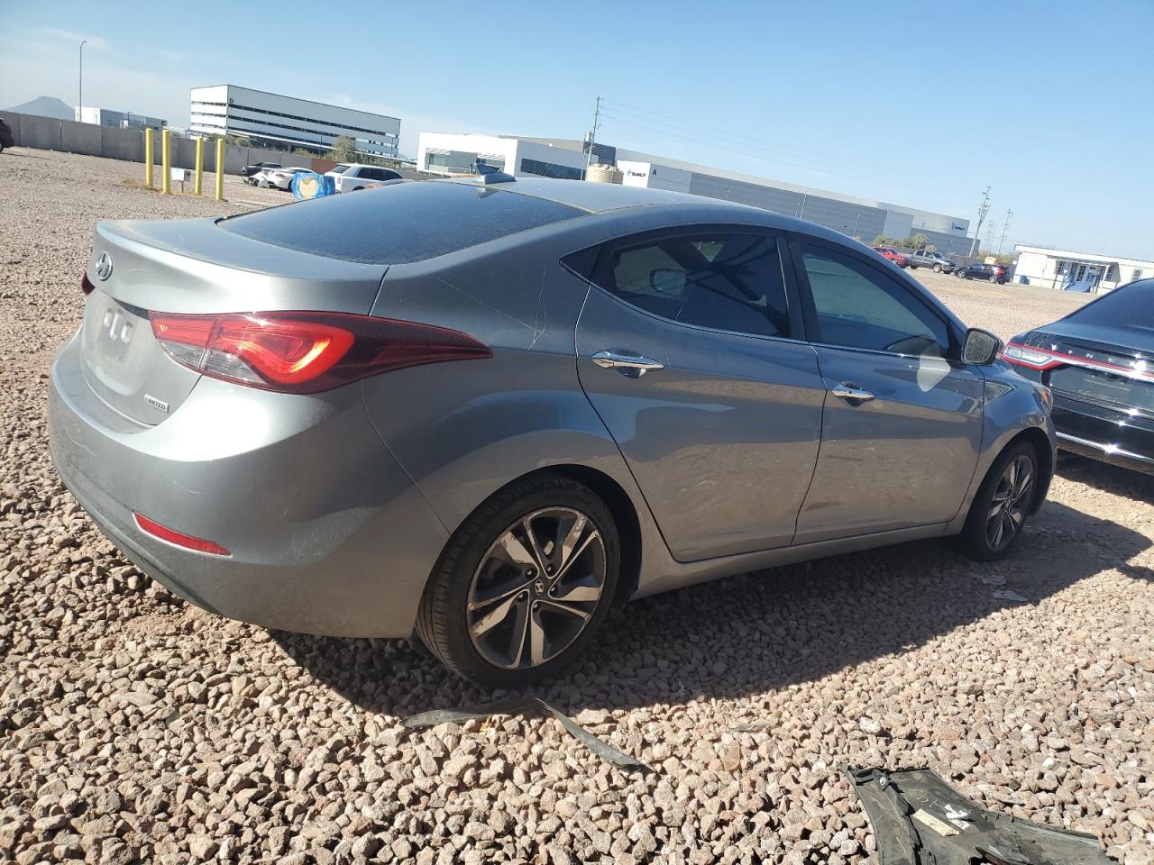2015 Hyundai Elantra - Image 3
