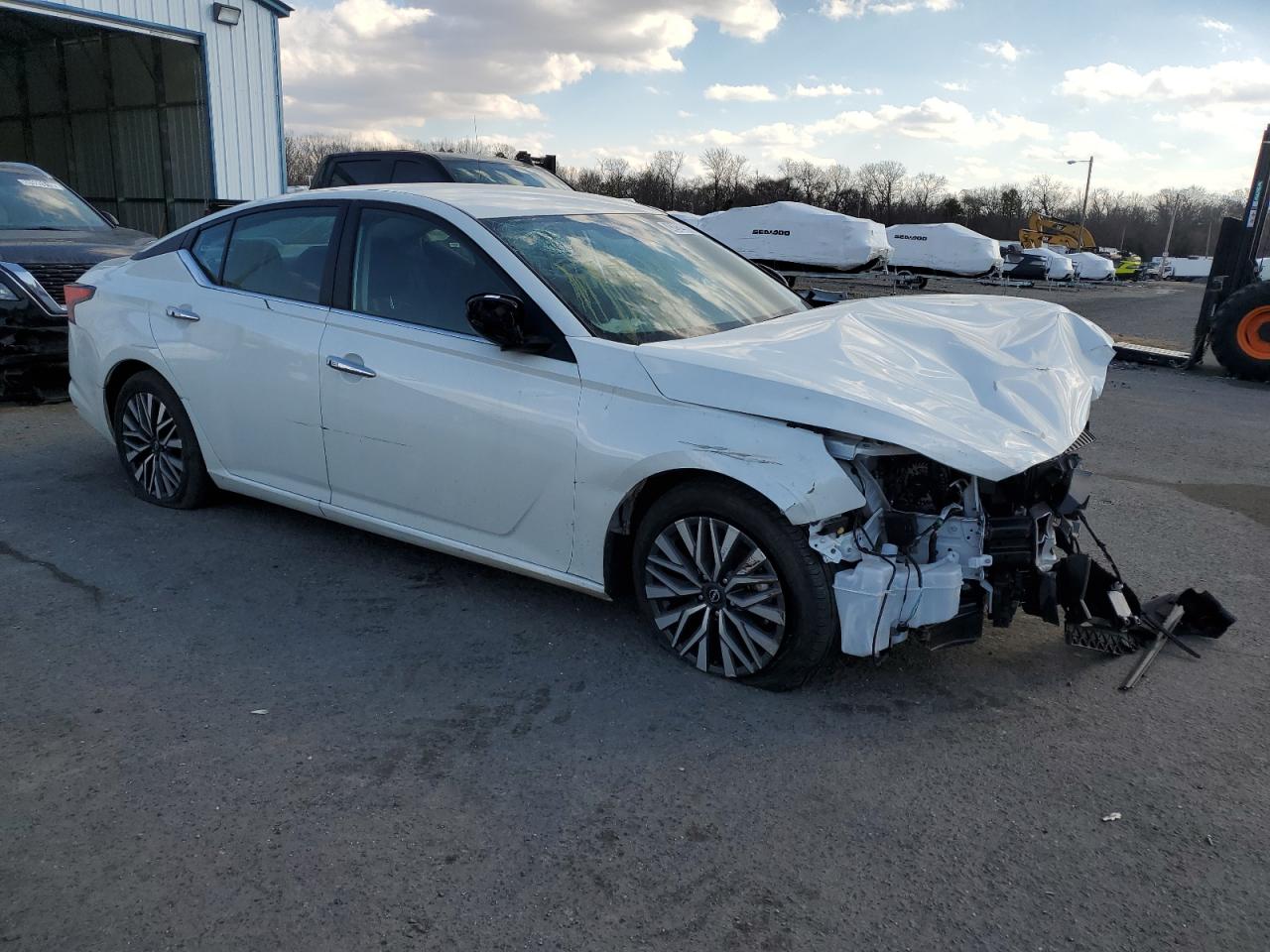 2024 Nissan Altima - Image 4