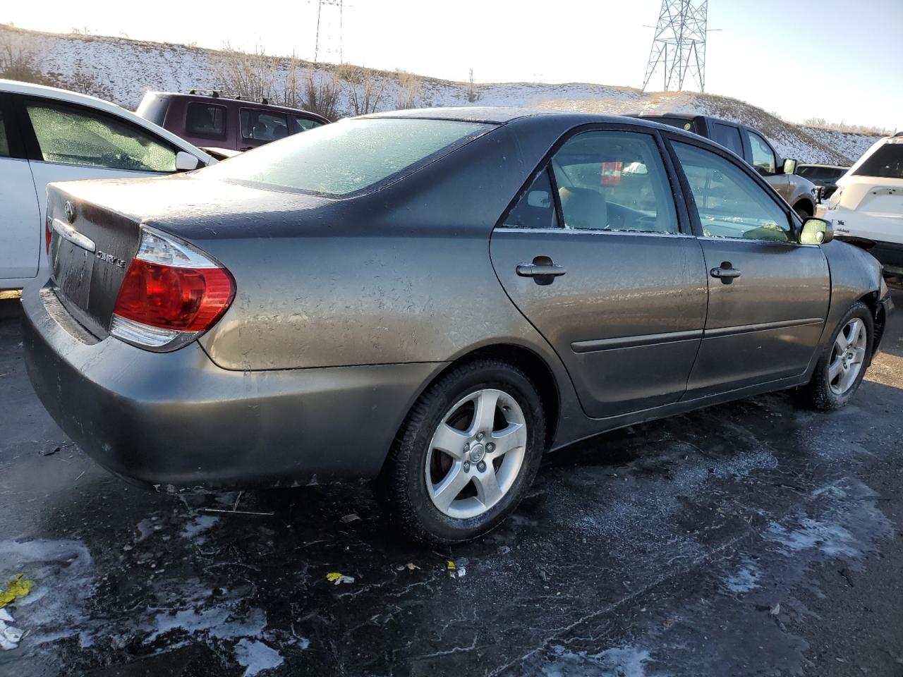2005 Toyota Camry - Image 3