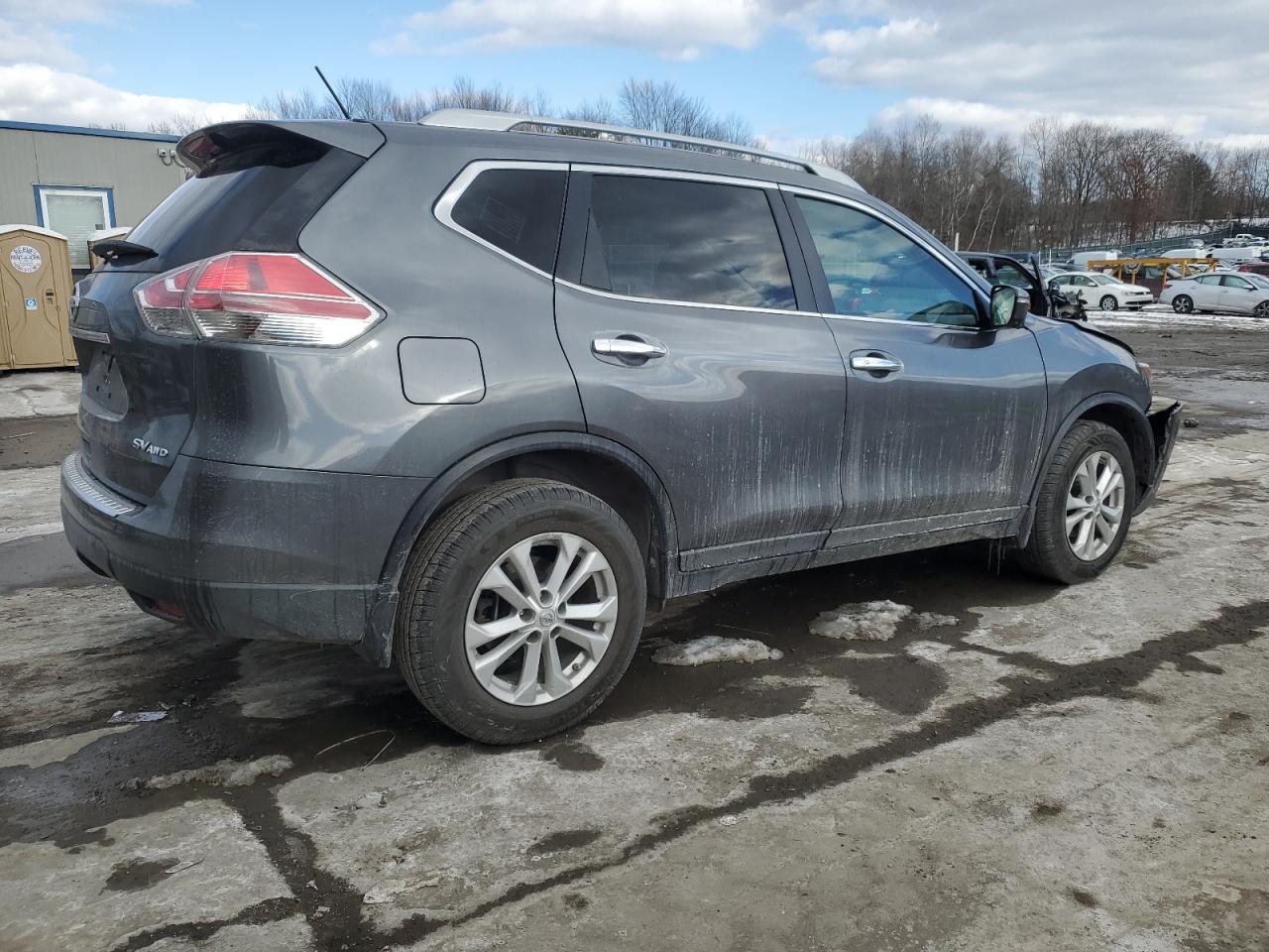 2015 Nissan Rogue - Image 3