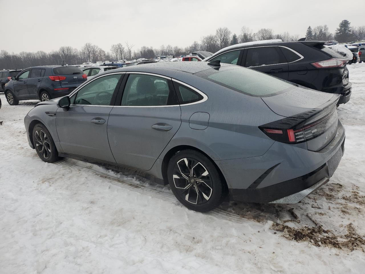 2024 Hyundai Sonata - Image 2