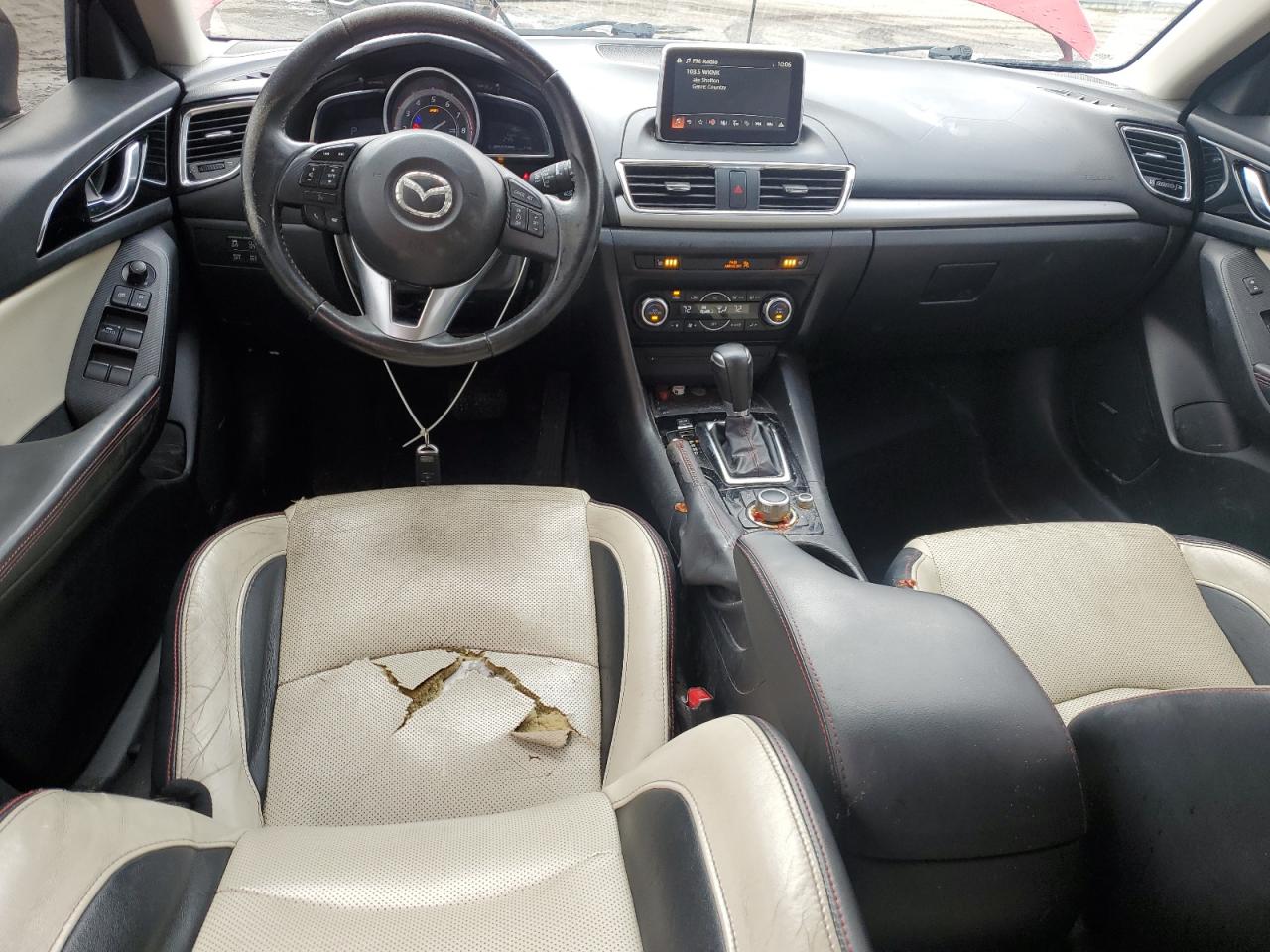 2015 Mazda 3 - Image 8