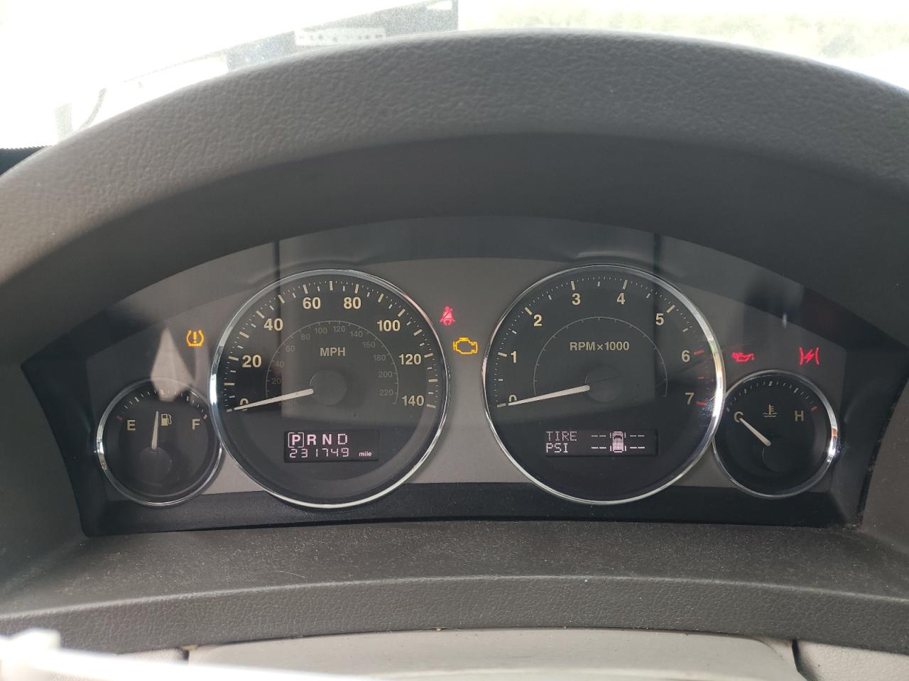 2008 Jeep Grand Cherokee - Image 9