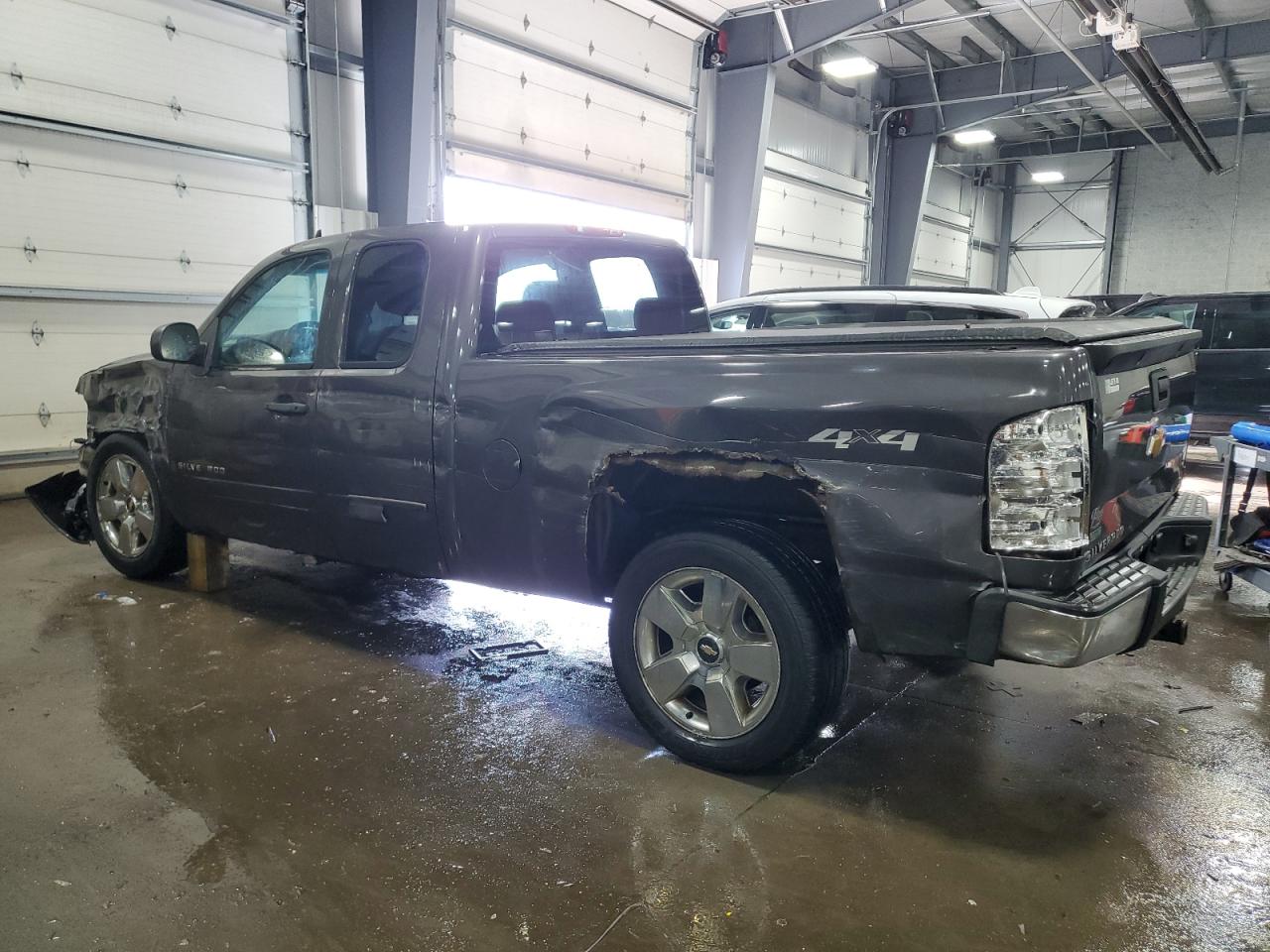 2011 Chevrolet Silverado - Image 2