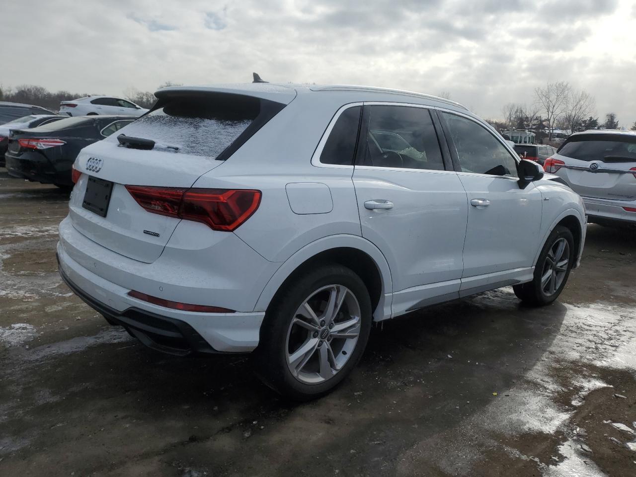 2020 Audi Q3 - Image 3