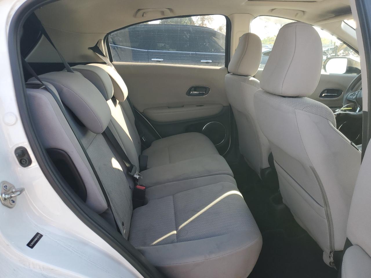 2017 Honda HR-V - Image 11