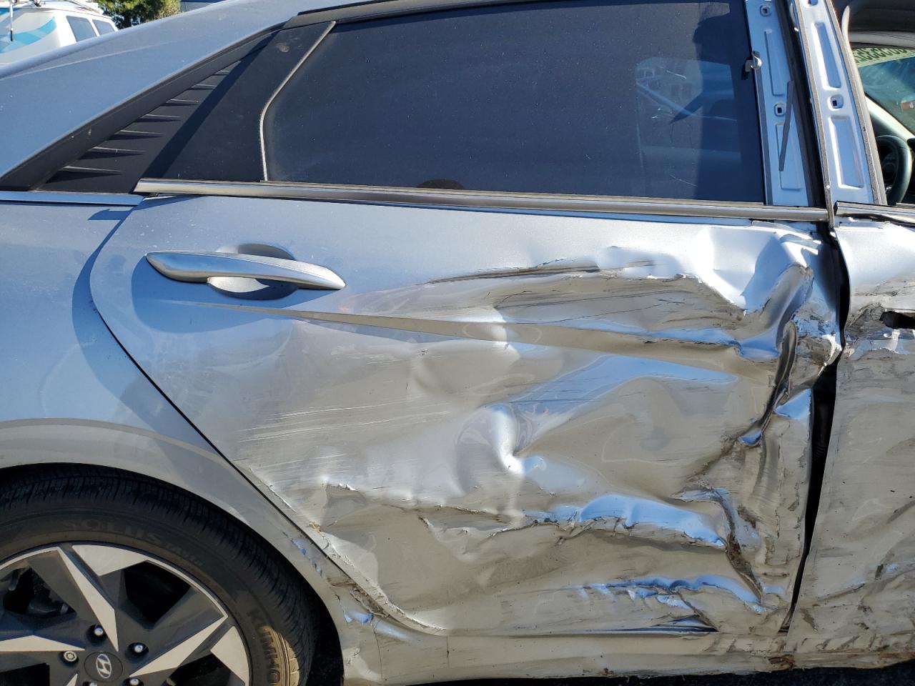 2021 Hyundai Elantra - Image 10