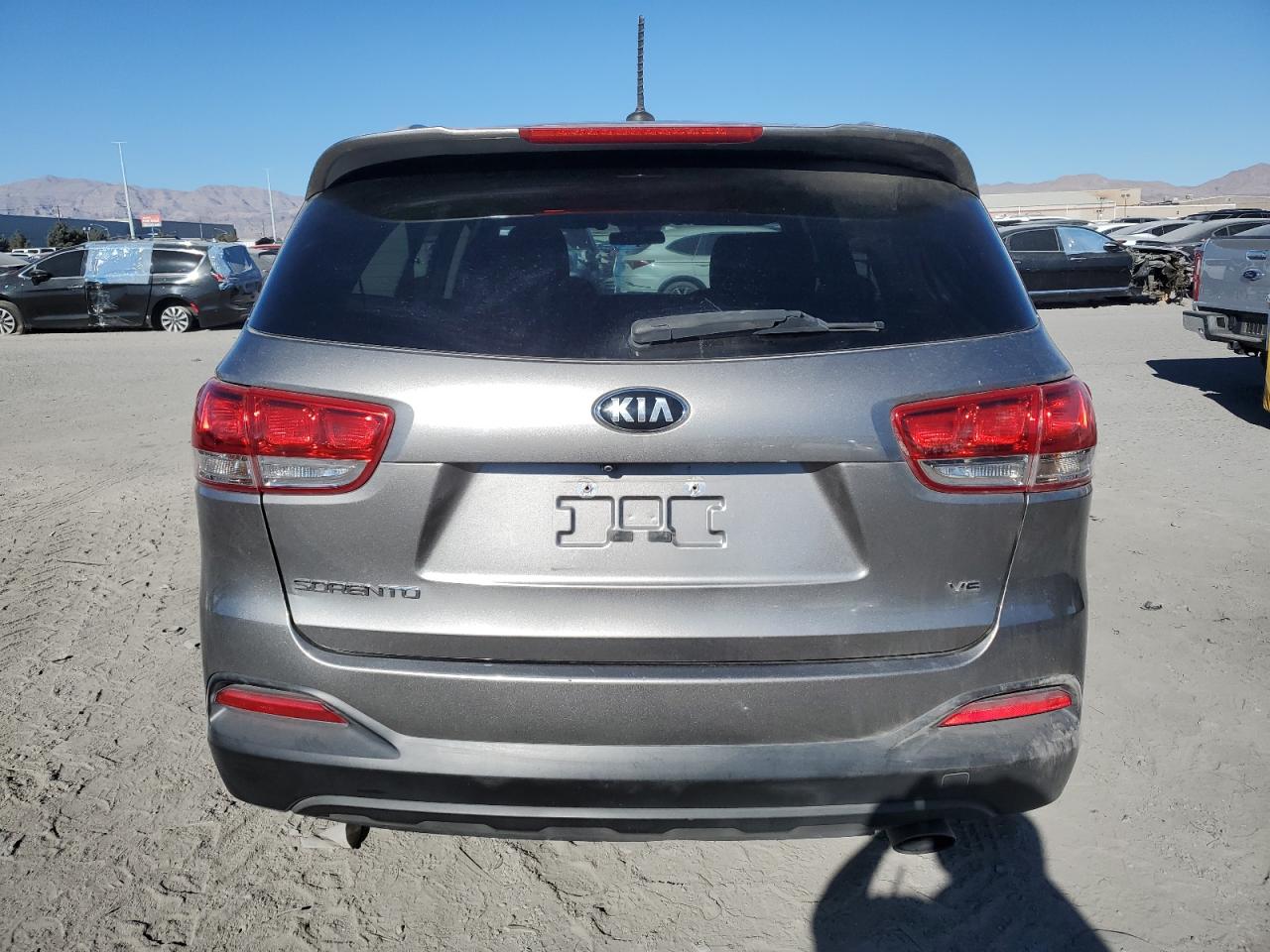 2017 Kia Sorento - Image 6