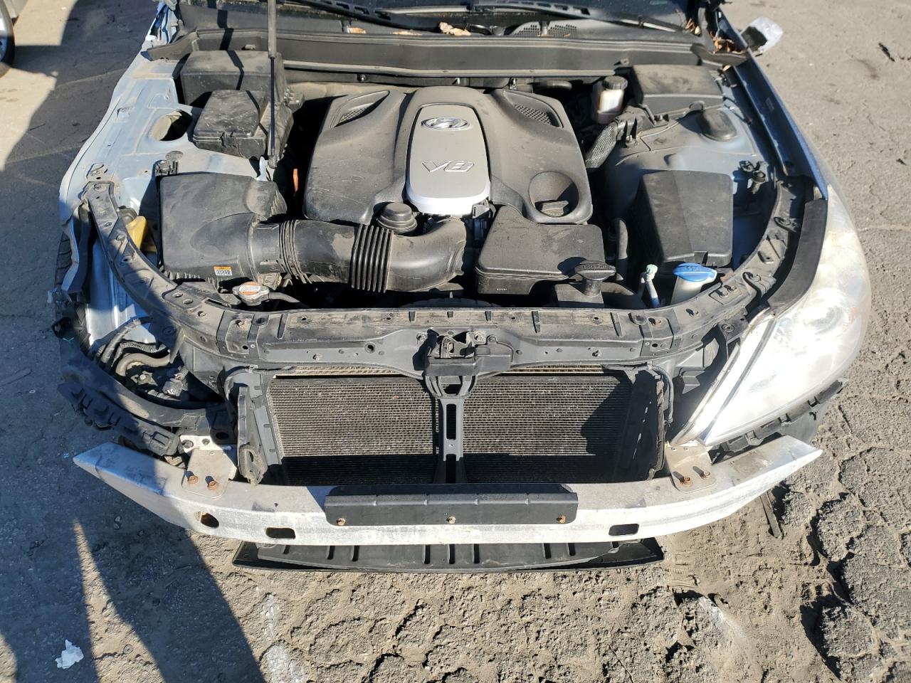 2009 Hyundai Genesis - Image 11