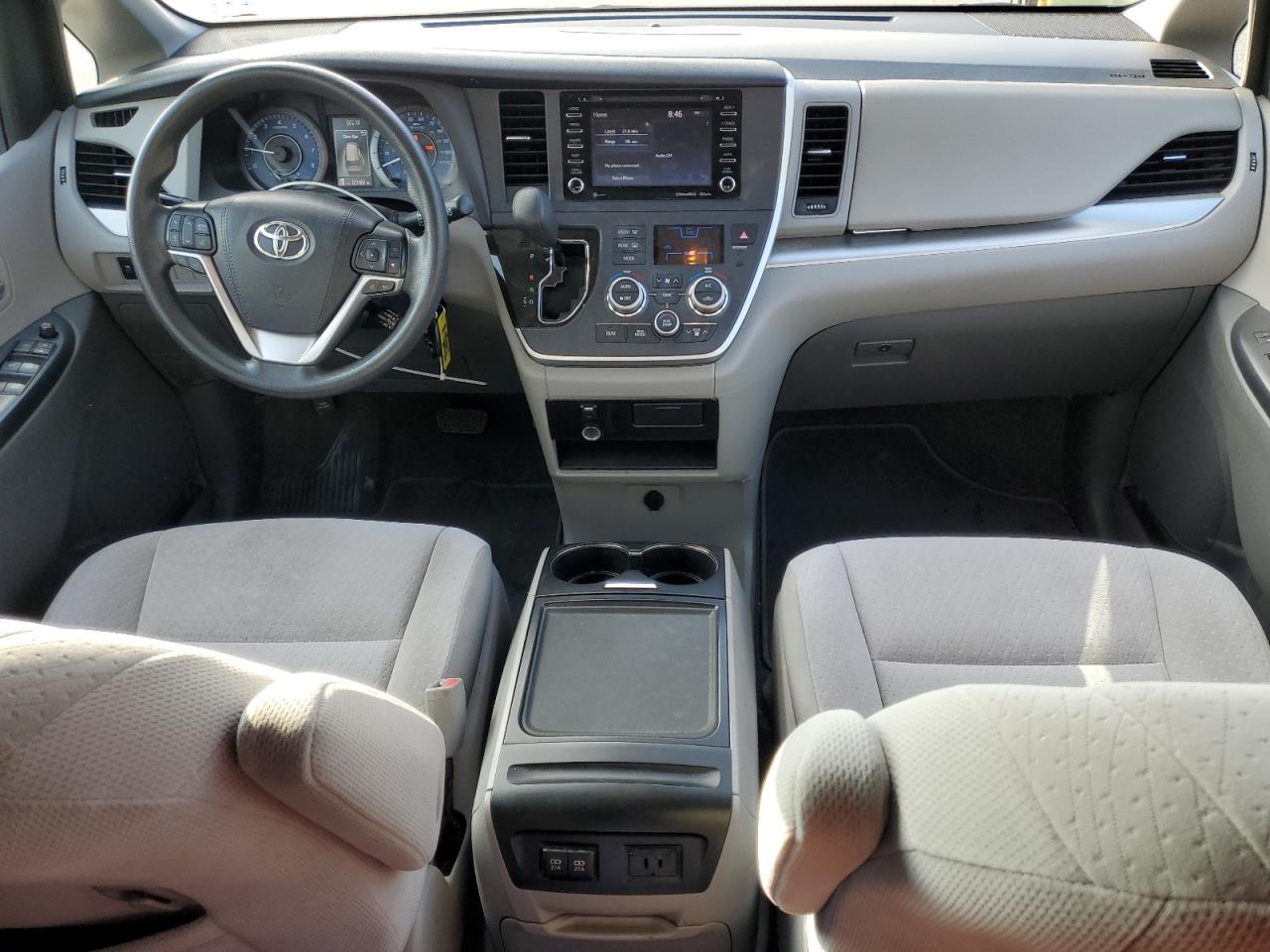2020 Toyota Sienna - Image 8