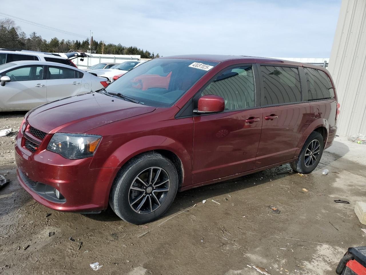 2019 Dodge Caravan - Image 1