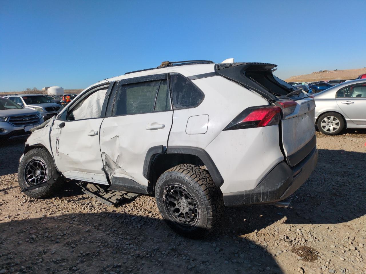 2019 Toyota RAV 4 - Image 2