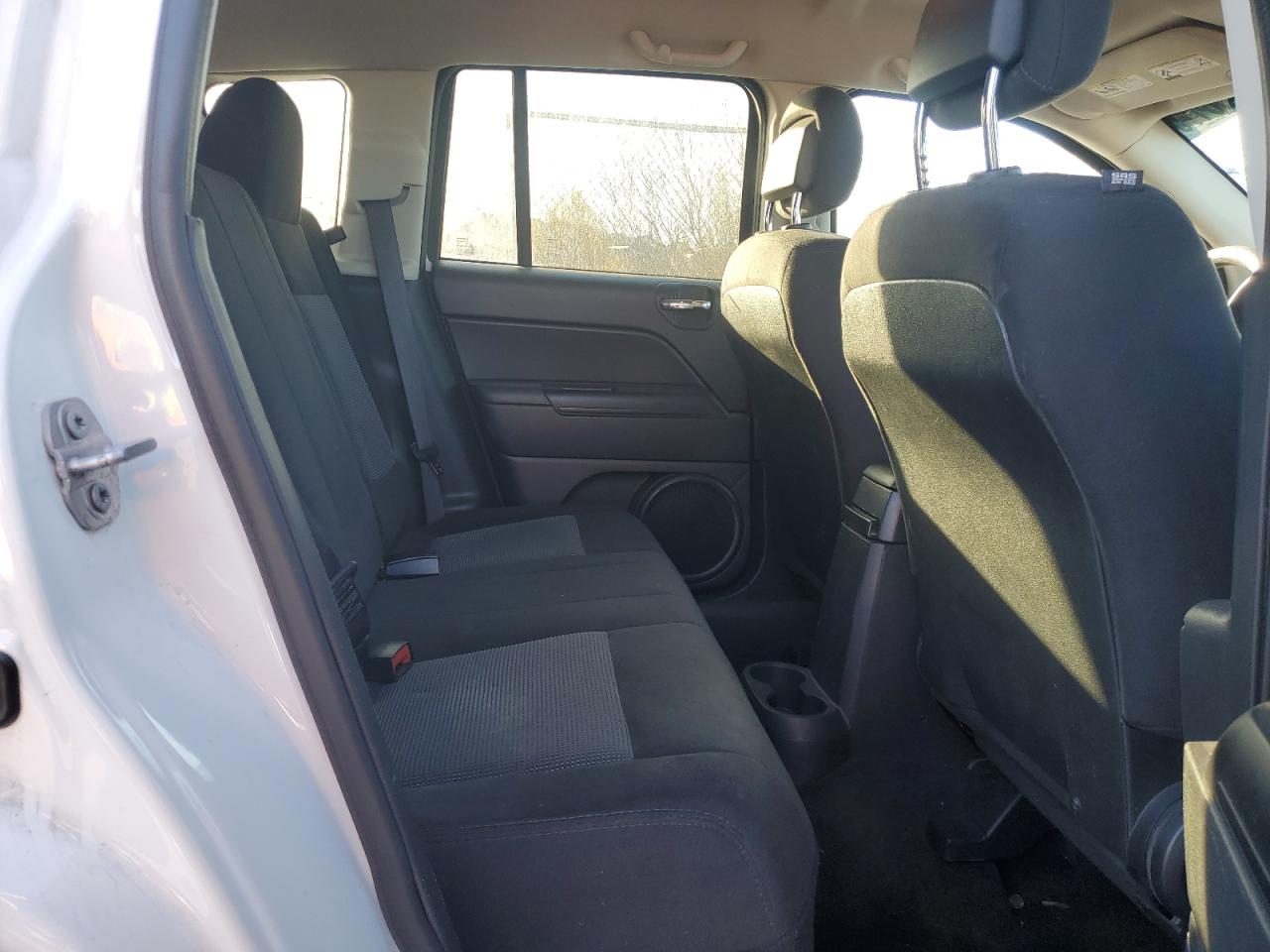 2017 Jeep Compass - Image 11