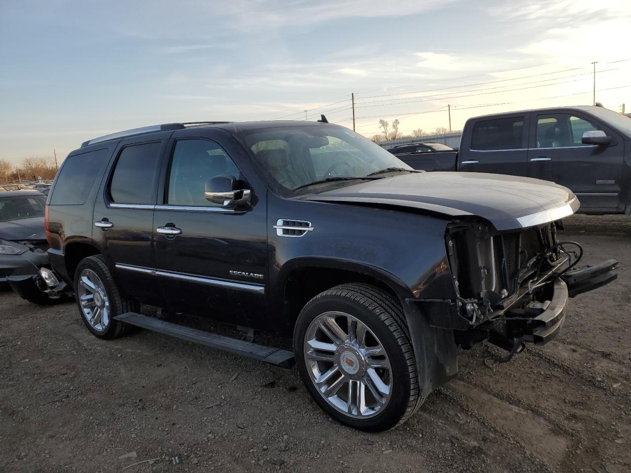 2013 Cadillac Escalade - Image 4