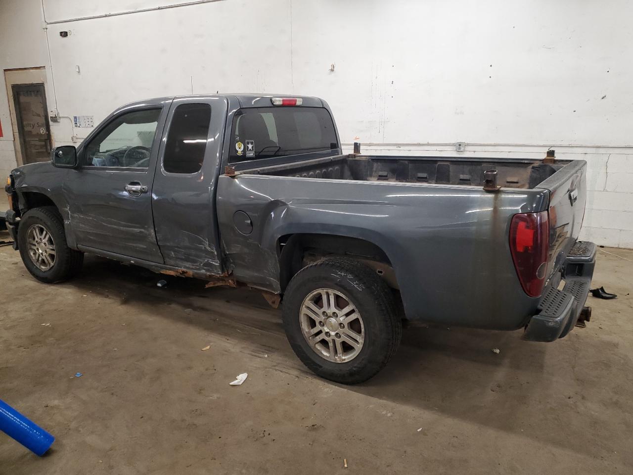 2012 Chevrolet Colorado - Image 2