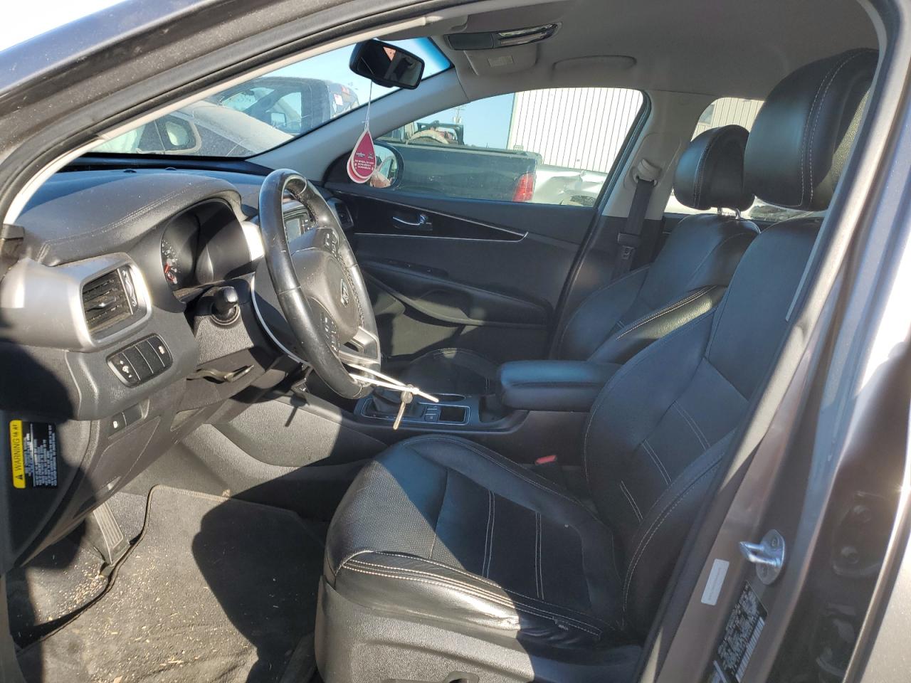 2016 Kia Sorento - Image 7