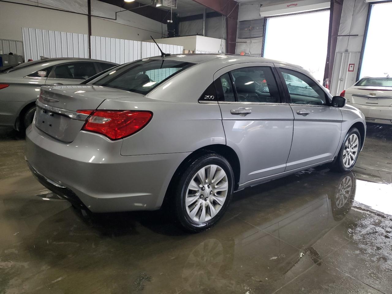 2014 Chrysler 200 - Image 3