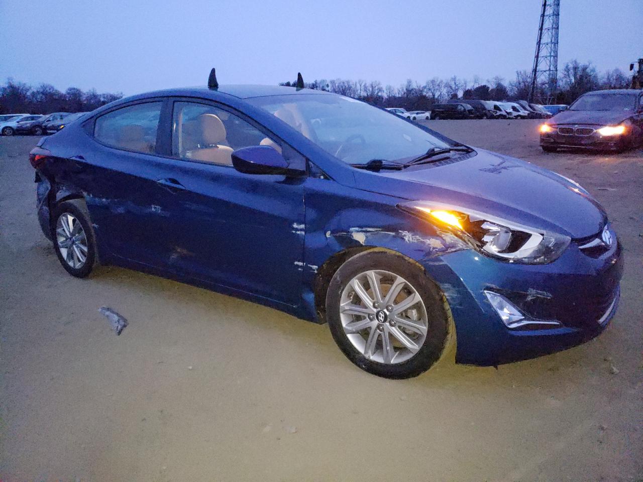 2014 Hyundai Elantra - Image 4